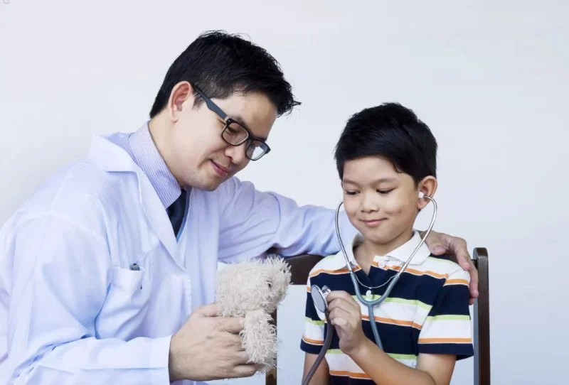 Dokter Gigi Pekalongan yang Menerima Pasien Anak: Panduan Memilih Dokter Gigi Terbaik