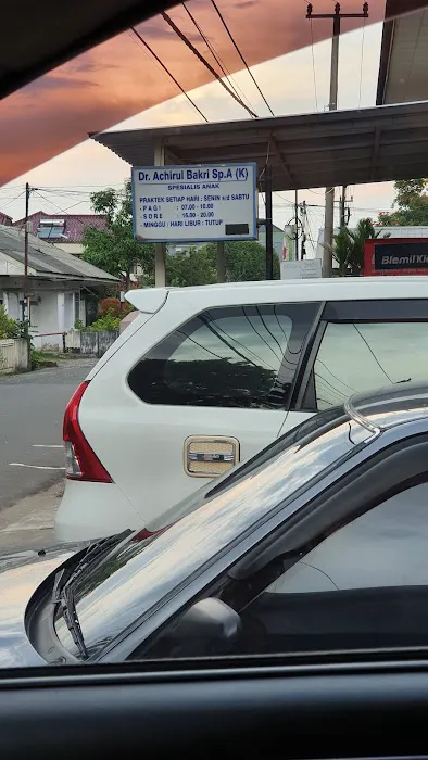 dr. Achirul Bakri Sp.A (K) - Praktek Picture 4