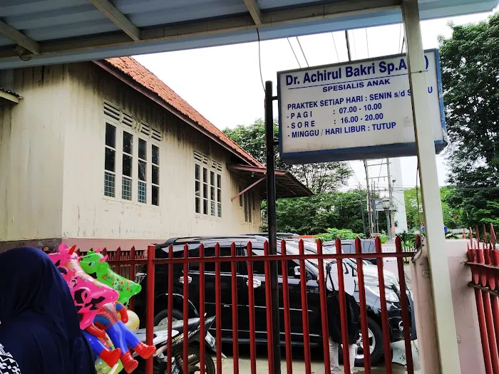 dr. Achirul Bakri Sp.A (K) - Praktek Picture 6