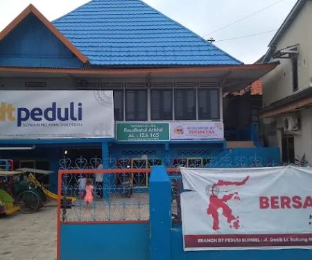 Jempol Mobile Pijat Tunanetra - DT Peduli