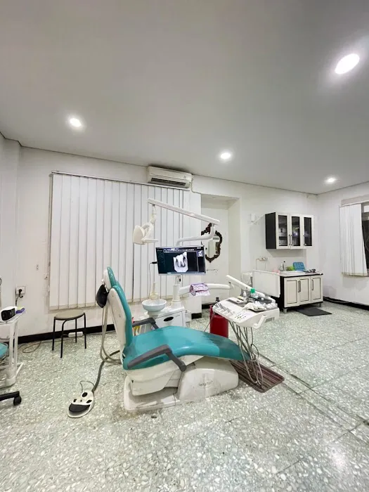 PRO DENTAL by drg. Wiriananta Putra, Sp.KG Picture 2