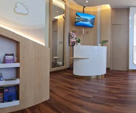 Kim Dental & Implant center ( So Liong Kim Drg )