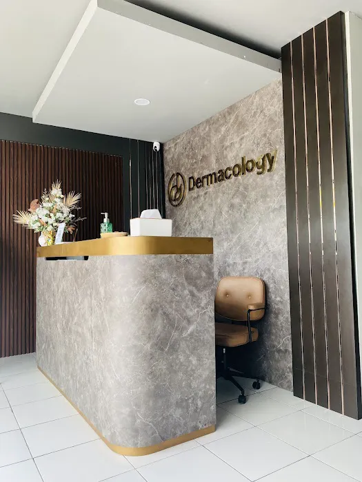 Dermacologia Aesthetic Clinic Picture 3