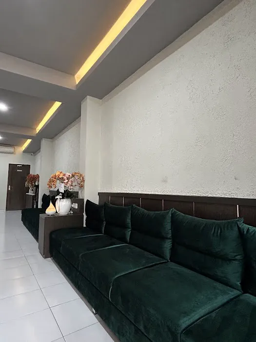 Dermacologia Aesthetic Clinic Picture 6