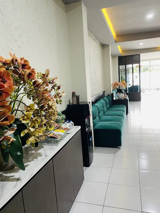 Dermacologia Aesthetic Clinic Picture 8