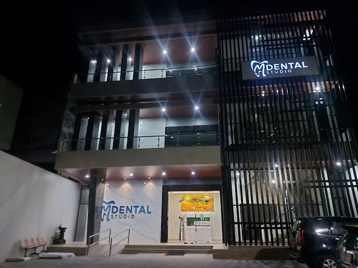 M Dental Studio Picture 1