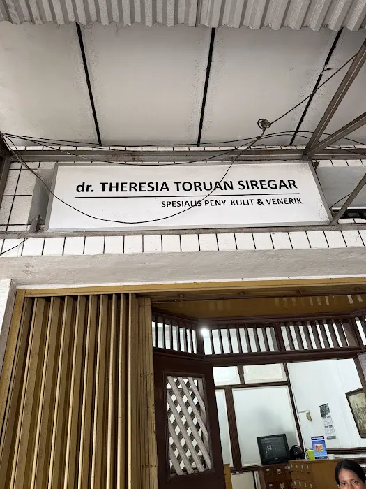 Praktik Prof. dr. Theresia L. Toruan Picture 1