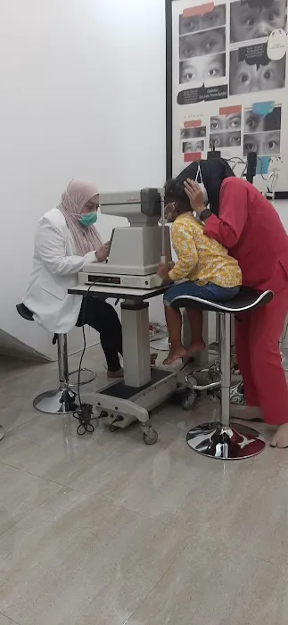 OPTIK PRIMA Picture 2