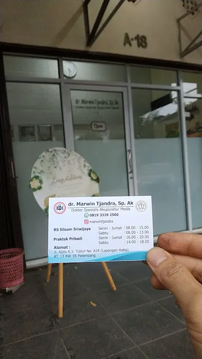 Akupunktur dr. Marwin Tjandra, Sp.Ak Dokter Spesialis Akupunktur Medik Picture 8