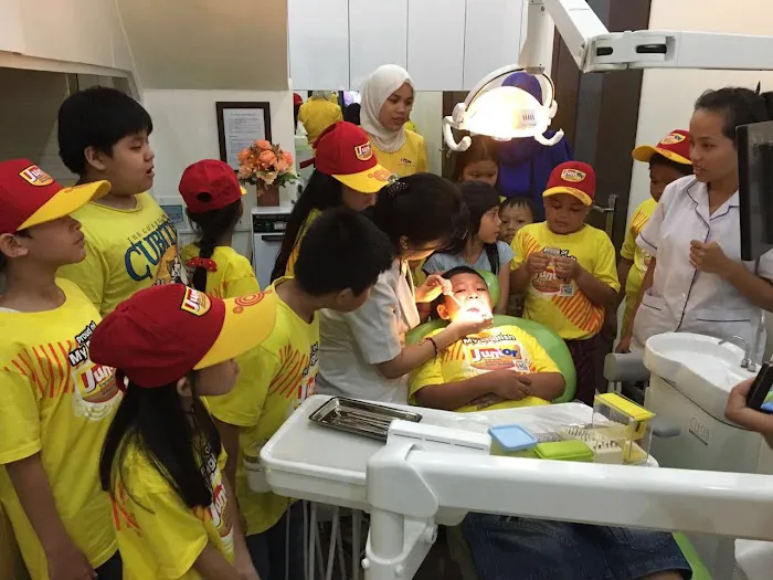 Drg. Seriana Lie (Family Dental Care) Picture 2