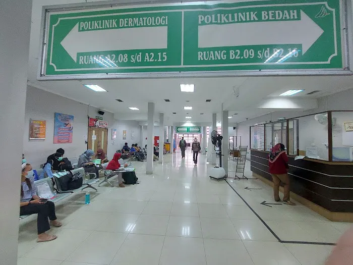 Central General Hospital Dr. Mohammad Hoesin Picture 5