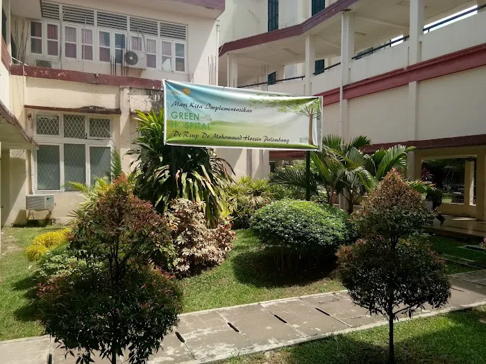 Central General Hospital Dr. Mohammad Hoesin Picture 9