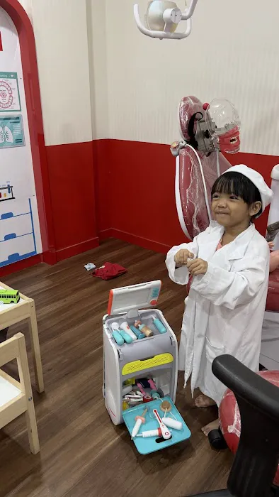 Medikids Palembang | Klinik Gigi Spesialis, Vaksin Anak & Keluarga Picture 7