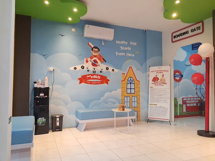 Medikids Palembang | Klinik Gigi Spesialis, Vaksin Anak & Keluarga Picture 3