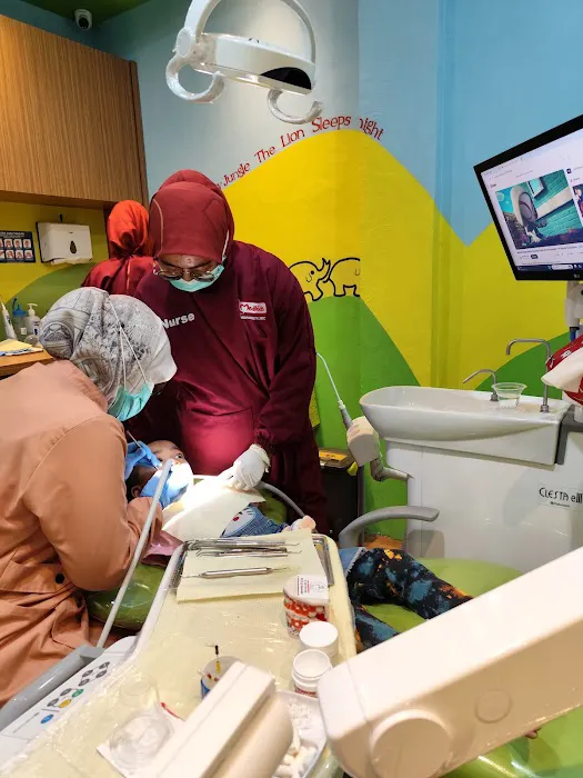 Medikids Palembang | Klinik Gigi Spesialis, Vaksin Anak & Keluarga Picture 4