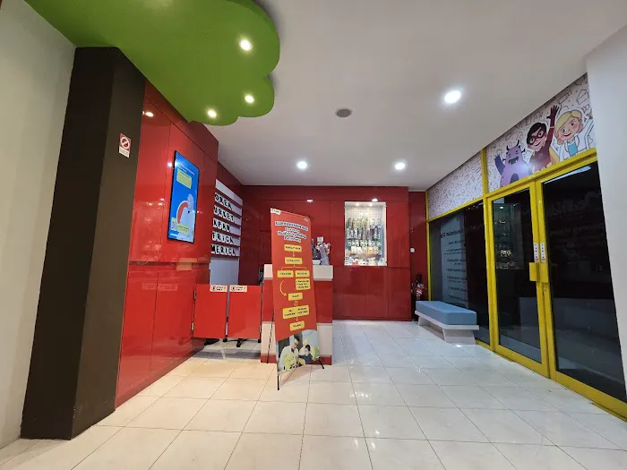 Medikids Palembang | Klinik Gigi Spesialis, Vaksin Anak & Keluarga Picture 10
