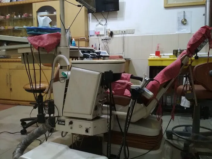 Seven Dental Clinic (drg. Muznah Abdurrachman (+Ortho) dan drg. Ifadah, Sp.Perio) Picture 8