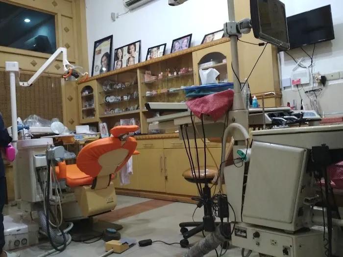 Seven Dental Clinic (drg. Muznah Abdurrachman (+Ortho) dan drg. Ifadah, Sp.Perio) Picture 2