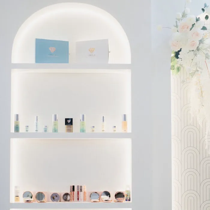 Klinik Kecantikan EmGlow Aesthetic Centre Palembang Picture 8