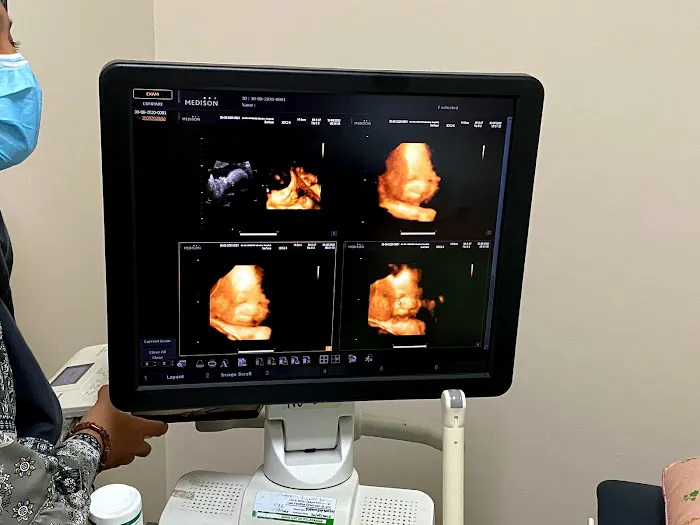 dr. Eric Tjahyadi, SpOG Picture 6