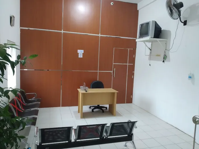 Praktek Dokter Spesialis THT dr. Dewi Sinaga, Sp.THT-KL Picture 9