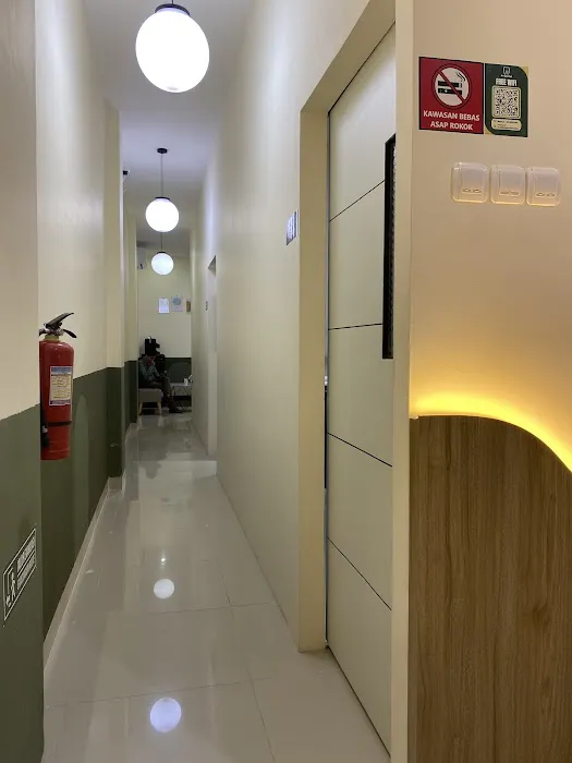 Klinik Gigi A+ Dental Jogja Picture 1
