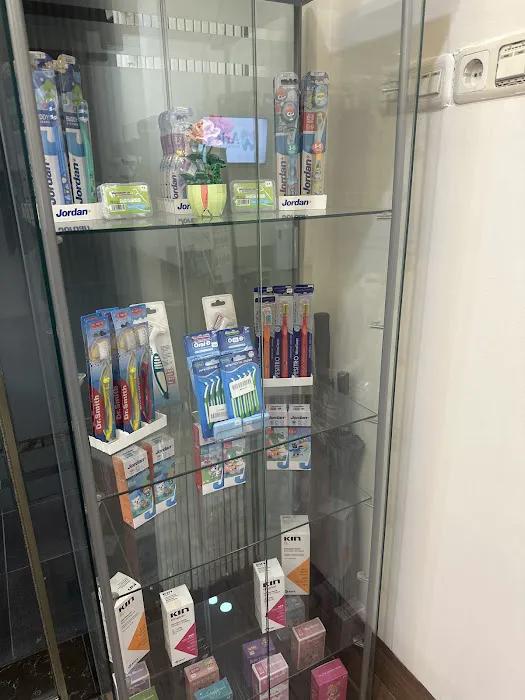 Aris Dental Care Picture 3