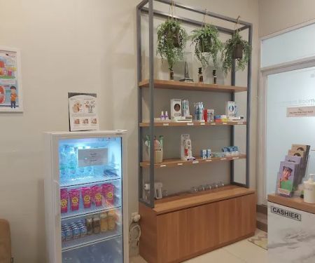 Tree Dental Care (Praktek Dokter Gigi)