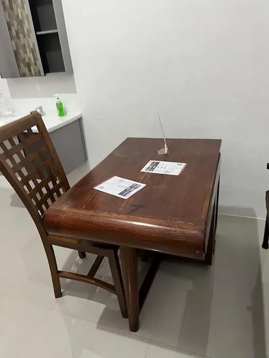 Praktek dr. Hj. Dewi Etikawati Picture 6