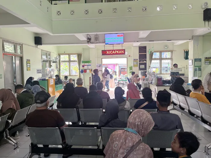 Puskesmas Depok II Picture 2