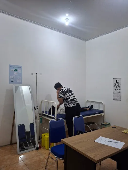 Khanan Medika Praktek dokter Hurait Hernando Hurairo Picture 9