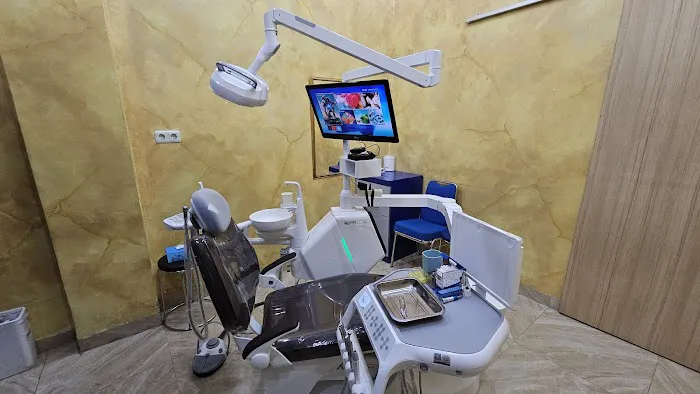 DHC Plaju - Dental Health Care Picture 9