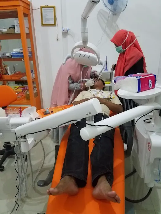 Orange Dental Care Palembang Picture 8