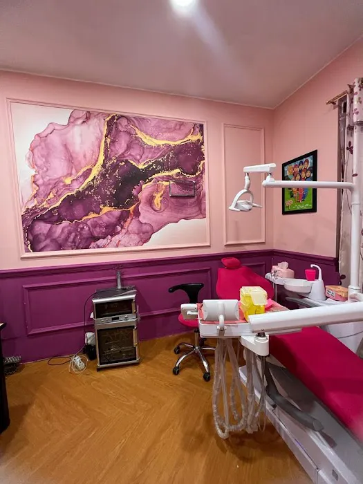 Nadhira Dental Clinic Picture 4