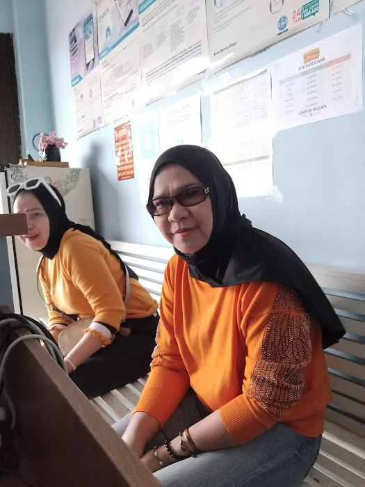Praktek Dokter RA Hj Komariah Picture 4