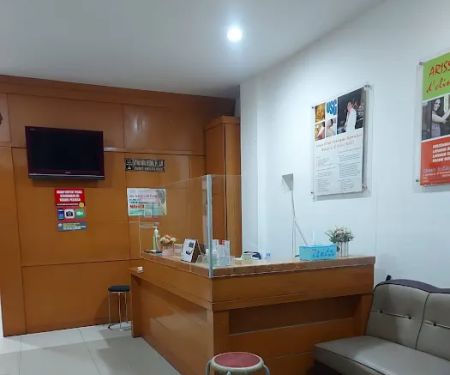 Klinik Arissa Praktek dr. Kms. Anhar, SpOG, MARS