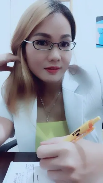 Dr. Linda Picture 7