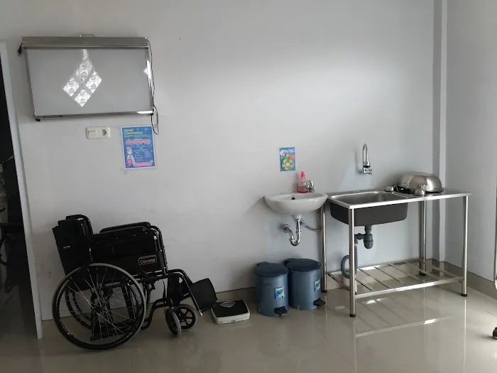 Klinik Dokter Keluarga FK UM Palembang Picture 8