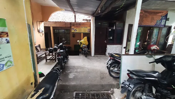 Muzakki Sunny Holistik (chiropraktik jogja) Picture 7