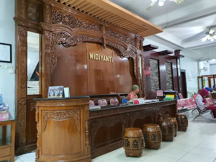 Women & Children's Hospital Widiyanti Picture 7
