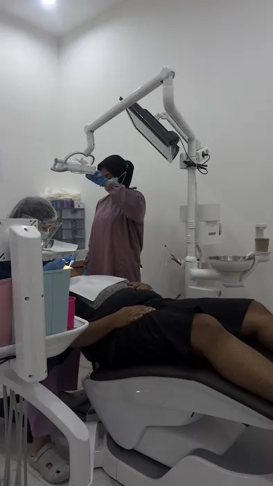 DHC Sudirman - Dental Health Care Picture 5