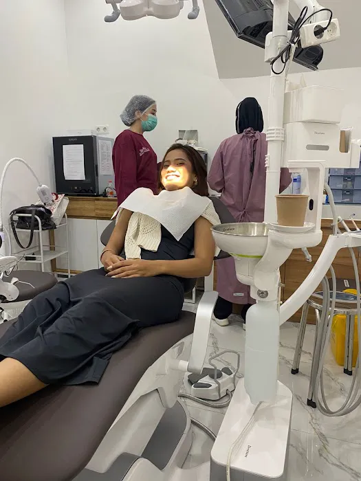 DHC Sudirman - Dental Health Care Picture 7