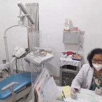 Dentist Retno Nurmawati ico