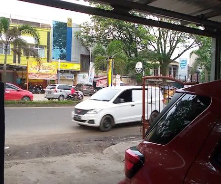 Bekam.ruqiah. urut kesehatan Roni mulyadi