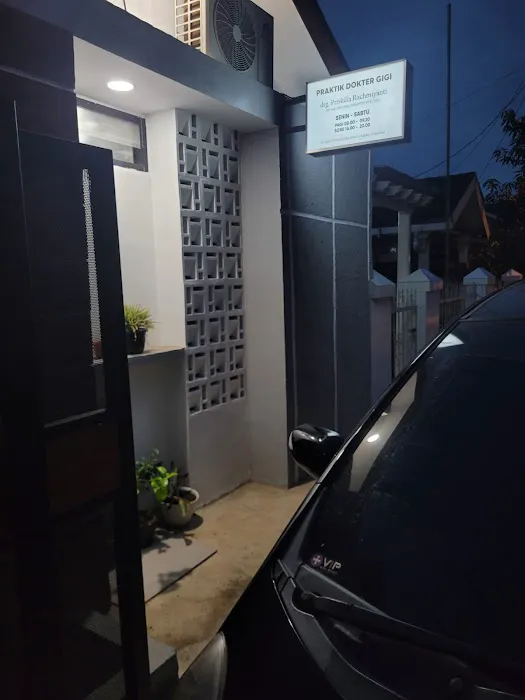 Aqilla dental Picture 2