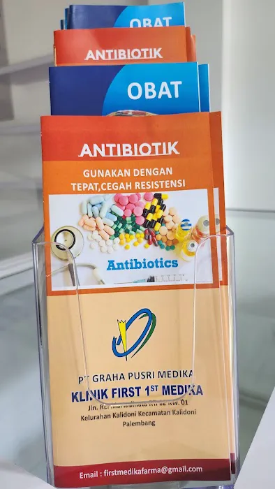 Klinik First Medika & Apotik First Medika Farma Picture 6