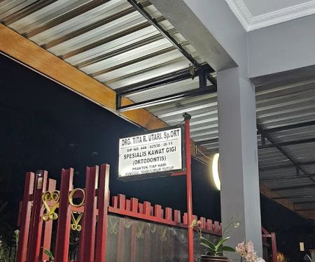 Tita Utari DDS Orthodontist