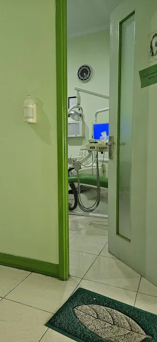 RD Dental Center Condongcatur Picture 1