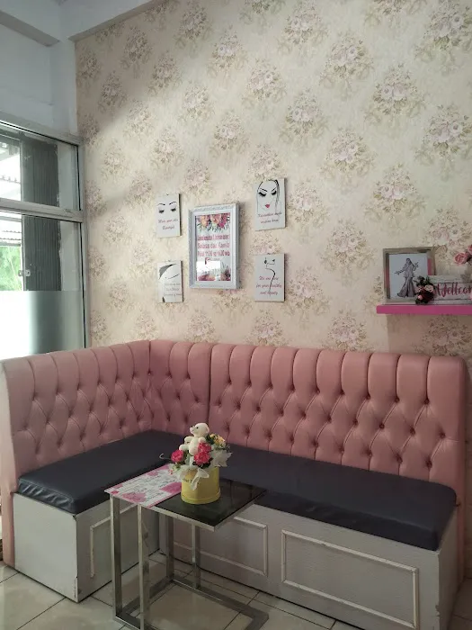 ELSHA BEAUTY HOUSE Picture 3