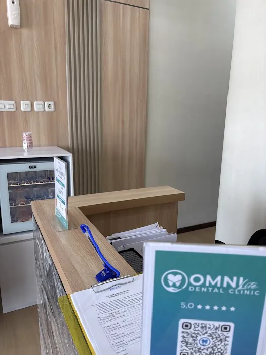 OMNI Lite Dental Clinic Celentang Picture 3